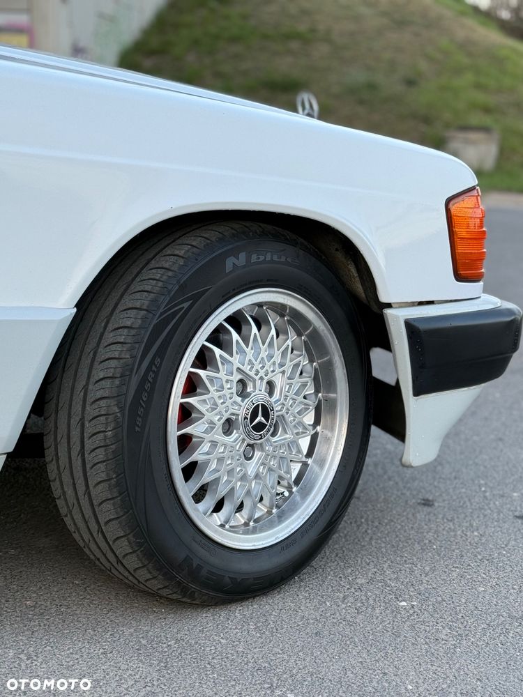 Mercedes-Benz W201 (190) - 14
