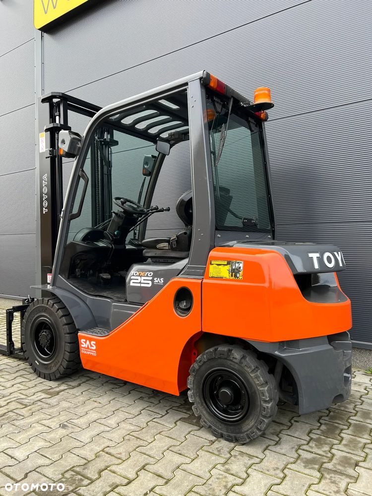 Toyota 02-8FDF25 - 5
