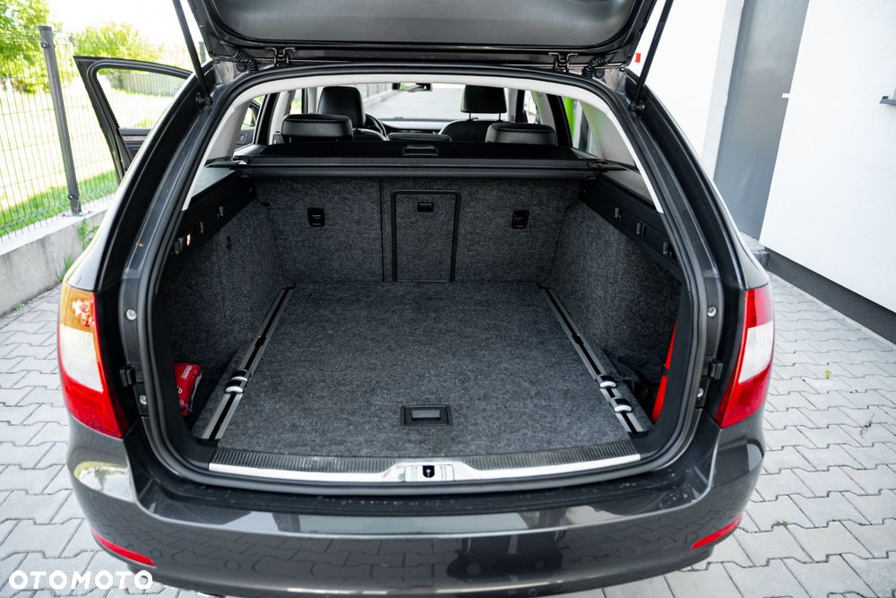 Skoda Superb 2.0 TDI Comfort DSG - 15
