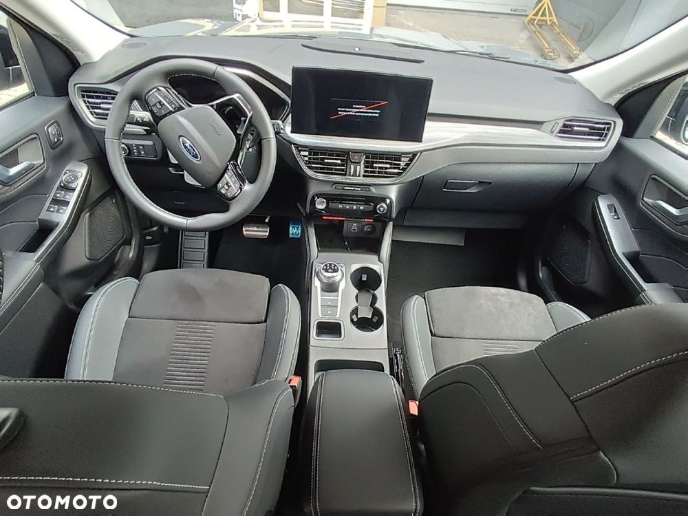 Ford Kuga - 11