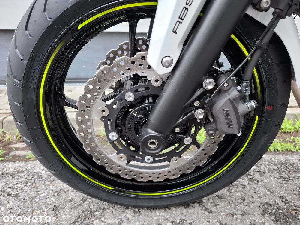 Kawasaki Z 650 - 22