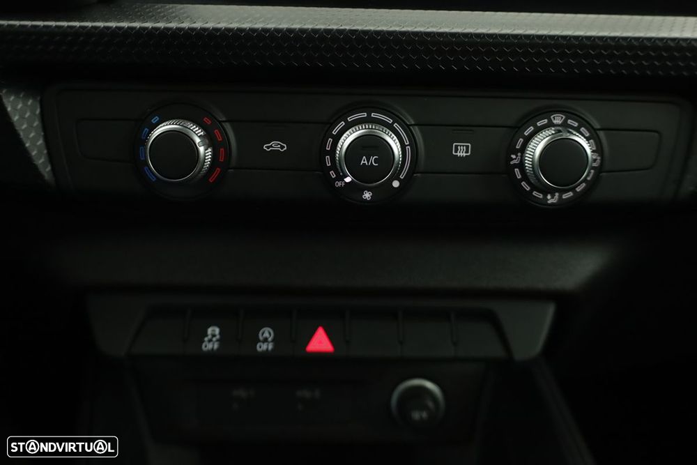 Audi A1 Sportback 30 TFSI Advanced S tronic - 11