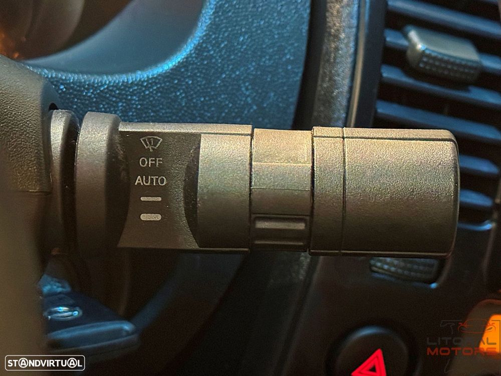 Nissan Navara 2.5 dCi CD Pilot - 25