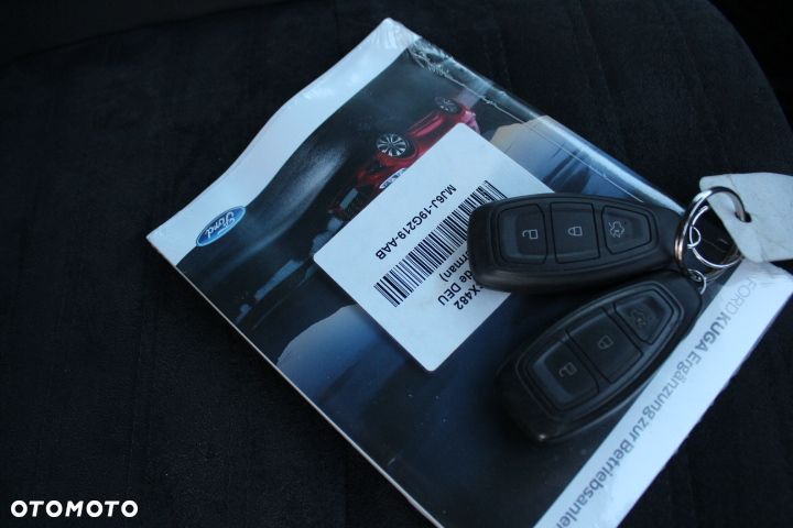 Ford Kuga 2.5P PHEV FWD ST-Line X - 34