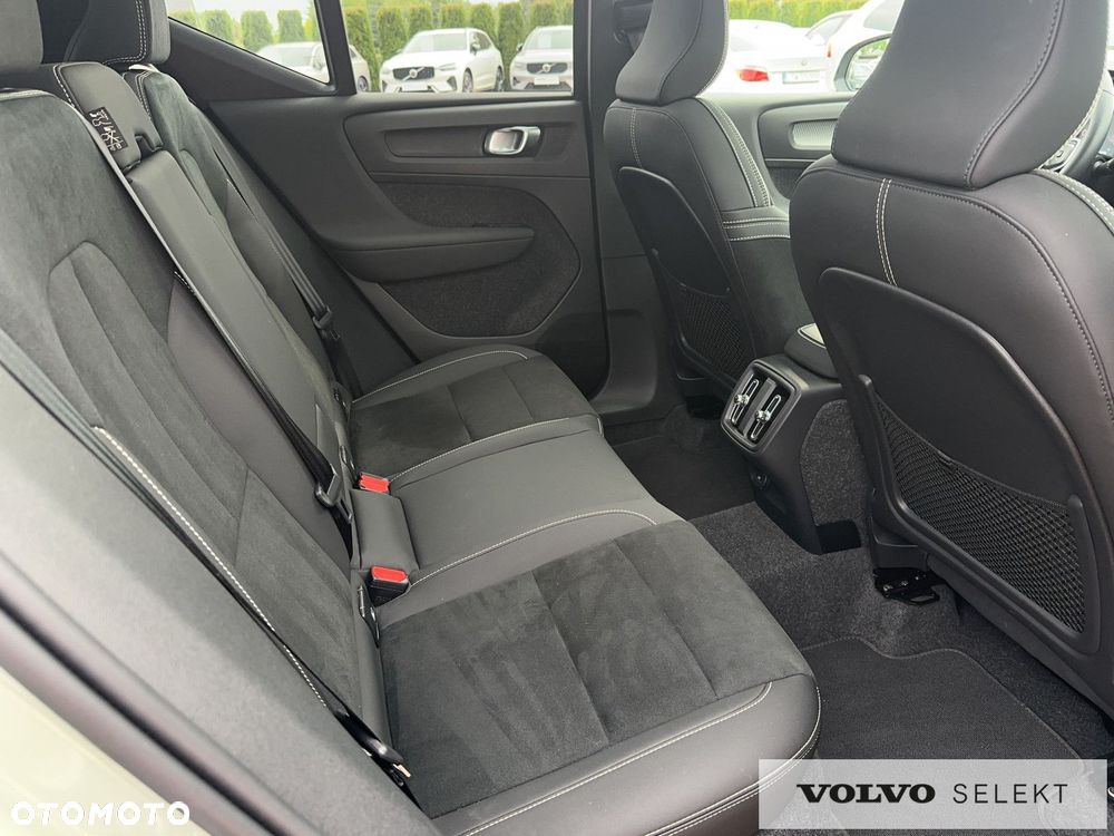 Volvo XC 40 B4 Ultra Dark - 20