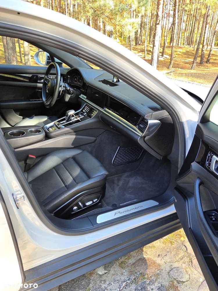 Porsche Panamera Standard - 17