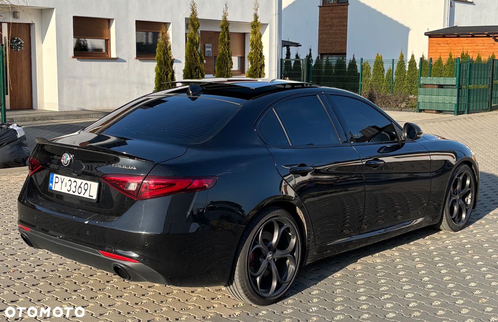 Alfa Romeo Giulia 2.0 Turbo 16V AT8 Veloce - 5
