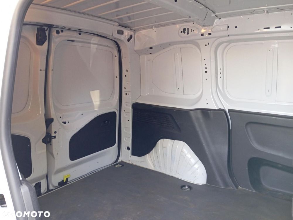 Toyota PROACE CITY - 21