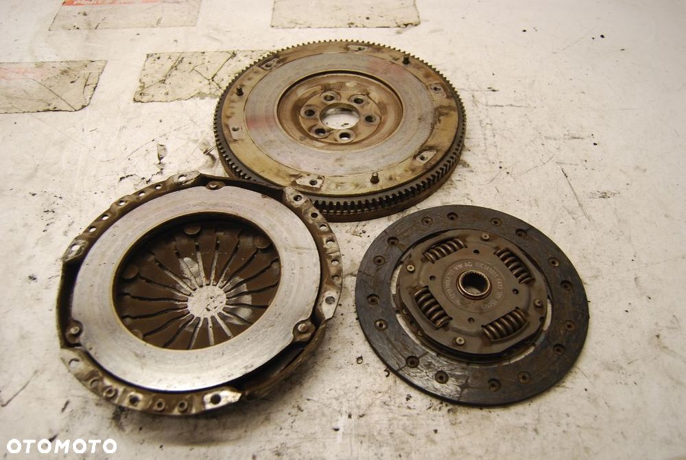 SPRZĘGŁO KOŁO DOCISK 03C141031 1.4 TSI VW GOLF VII PASSAT B6 AUDI SEAT SKODA - 1