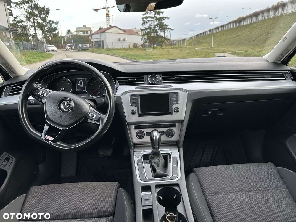 Volkswagen Passat 1.6 TDI (BlueMotion Technology) DSG Trendline - 16