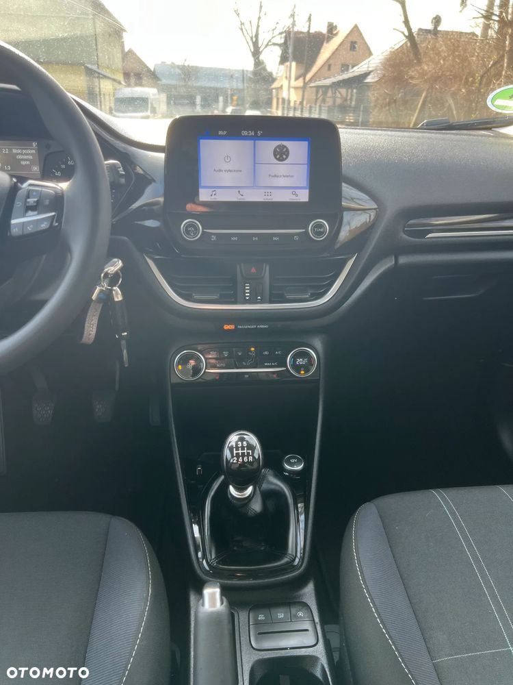 Ford Fiesta 1.0 EcoBoost S&S TITANIUM - 10