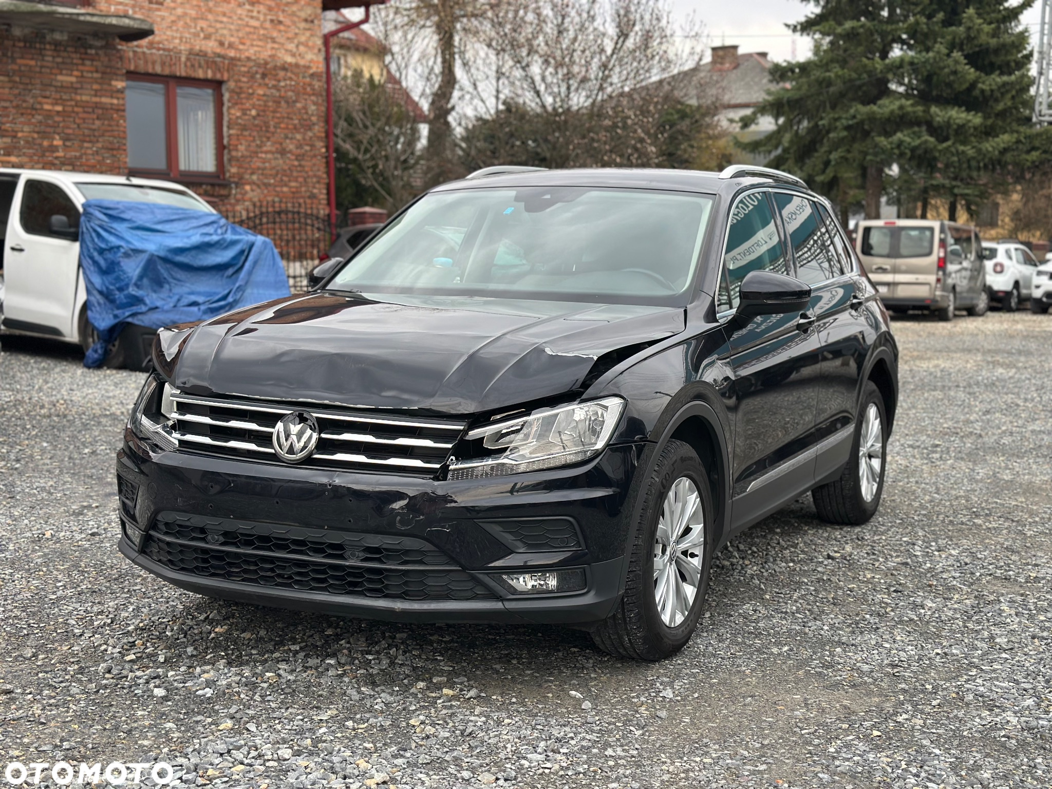 Volkswagen Tiguan - 2