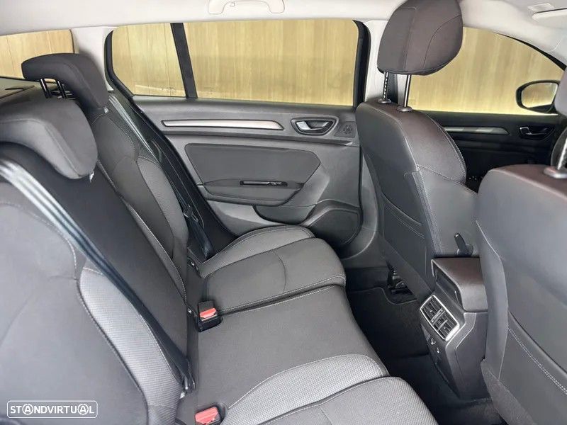 Renault Mégane Sport Tourer 1.5 Blue dCi Equilibre EDC - 15