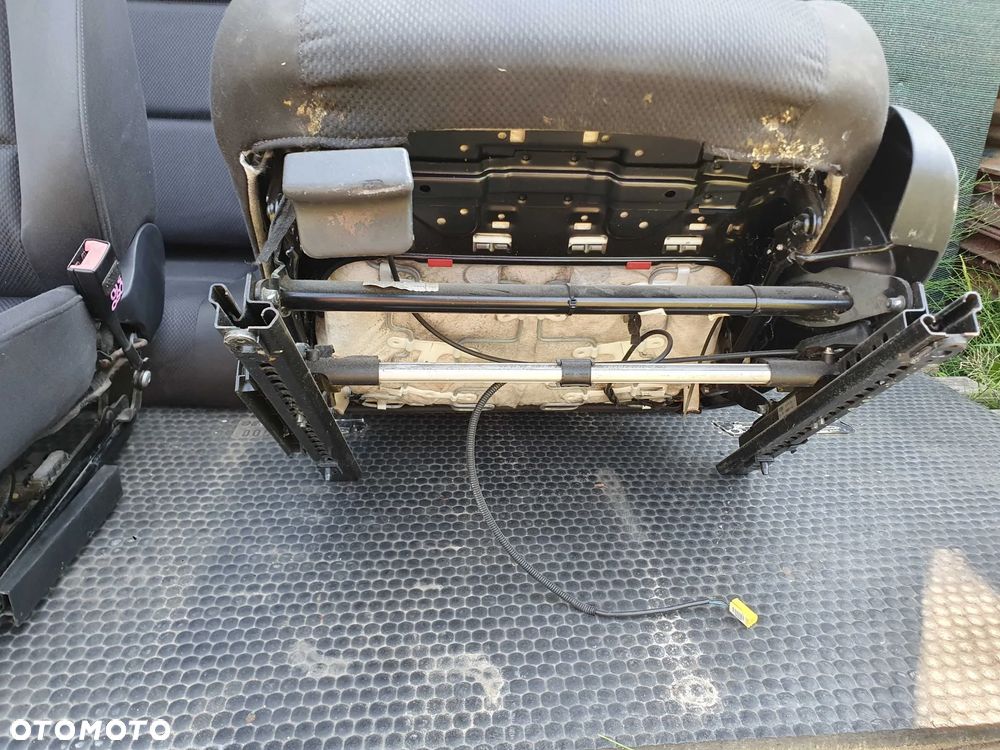 Fotele Fotel Kanapa Nieskladana Welur Czarne Soul Podlokietnik Audi A4 B6 Sedan Komplet - 15