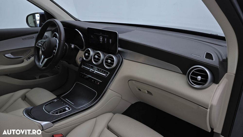 Mercedes-Benz GLC 300 e 4MATIC - 20