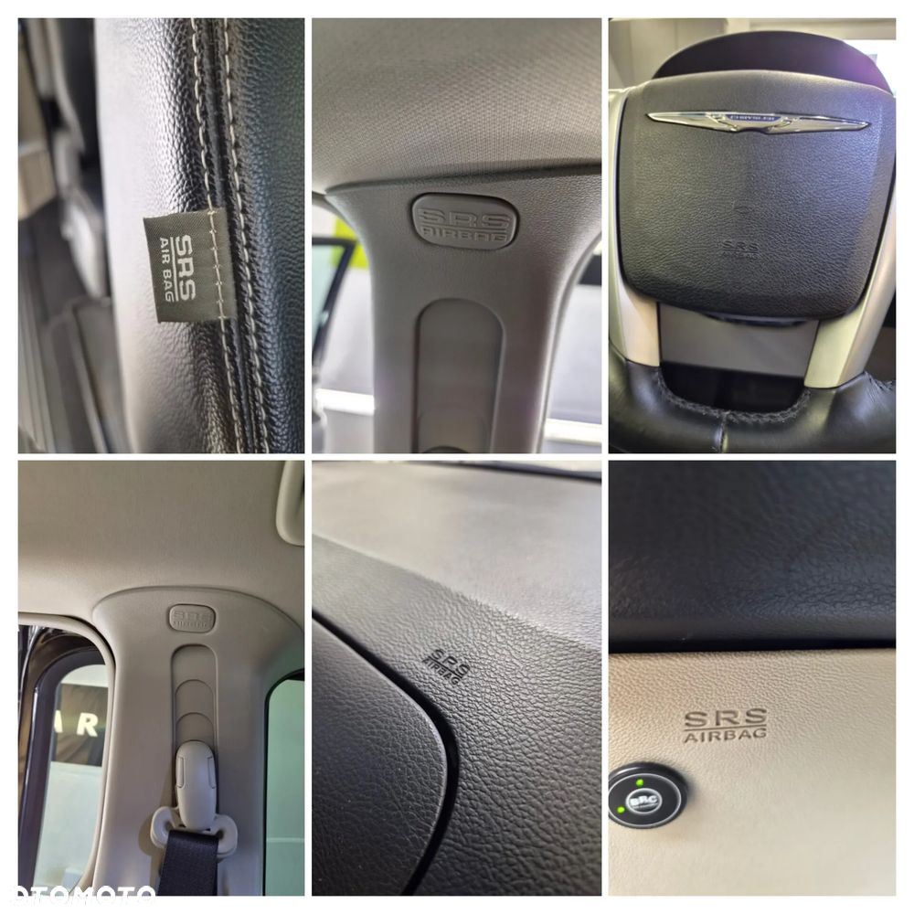 Chrysler Town & Country 3.6 Limited - 34