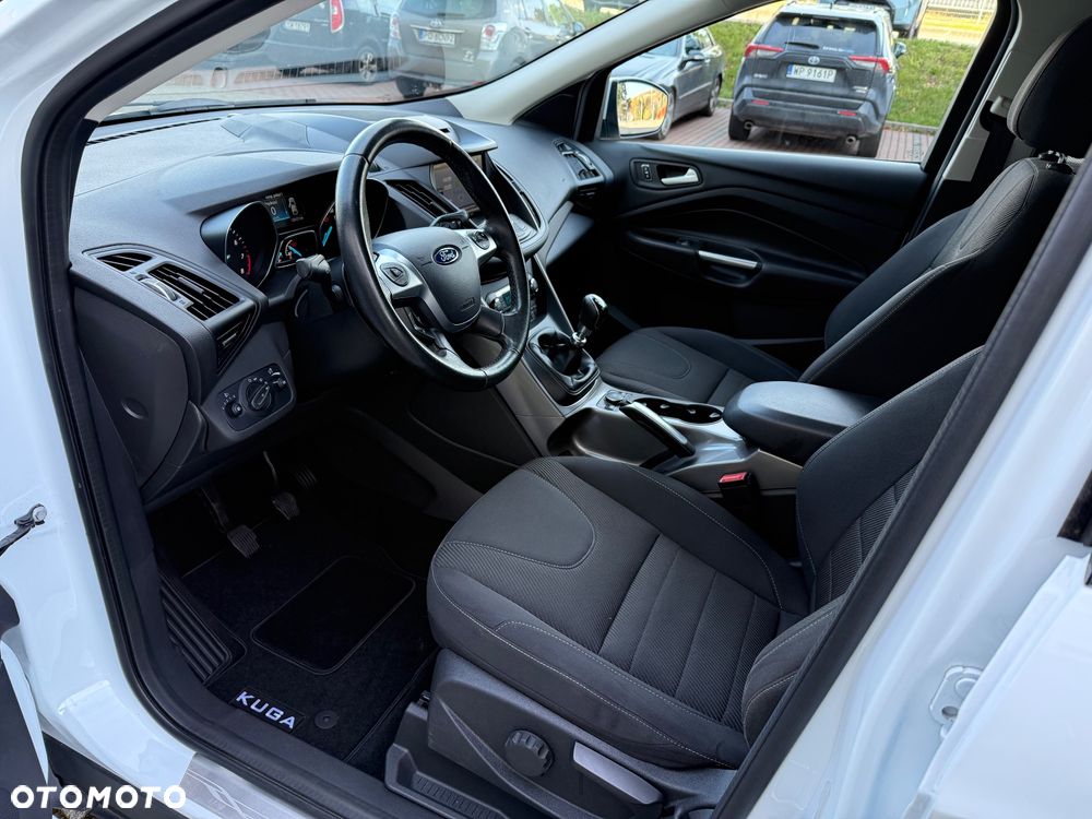 Ford Kuga 1.5 EcoBoost 2x4 Titanium - 9