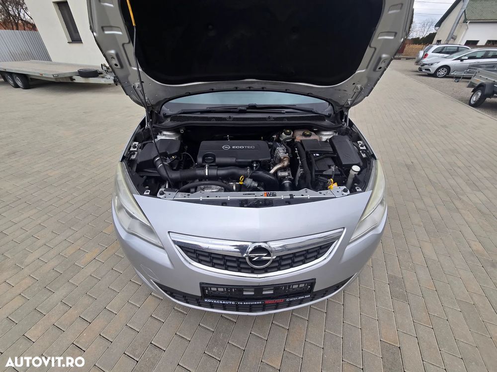 Opel Astra 1.7 CDTI DPF 150 Jahre - 12