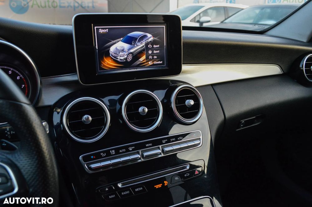 Mercedes-Benz C 180 7G-TRONIC Exclusive - 23