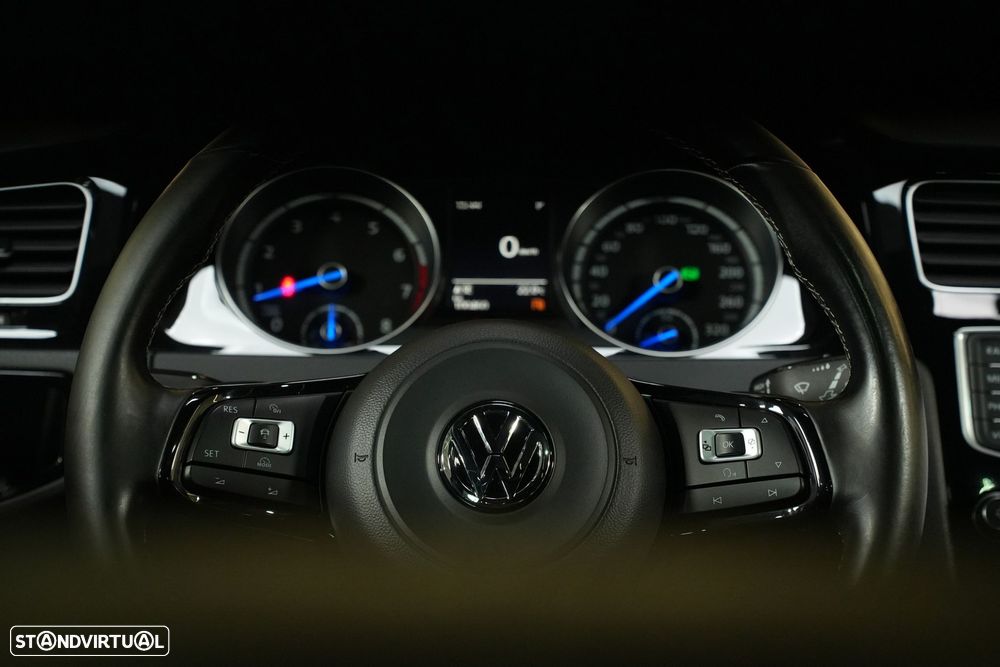 VW Golf 2.0 TSi R DSG - 14