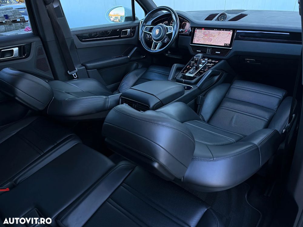 Porsche Cayenne S Hybrid Tiptronic S - 17