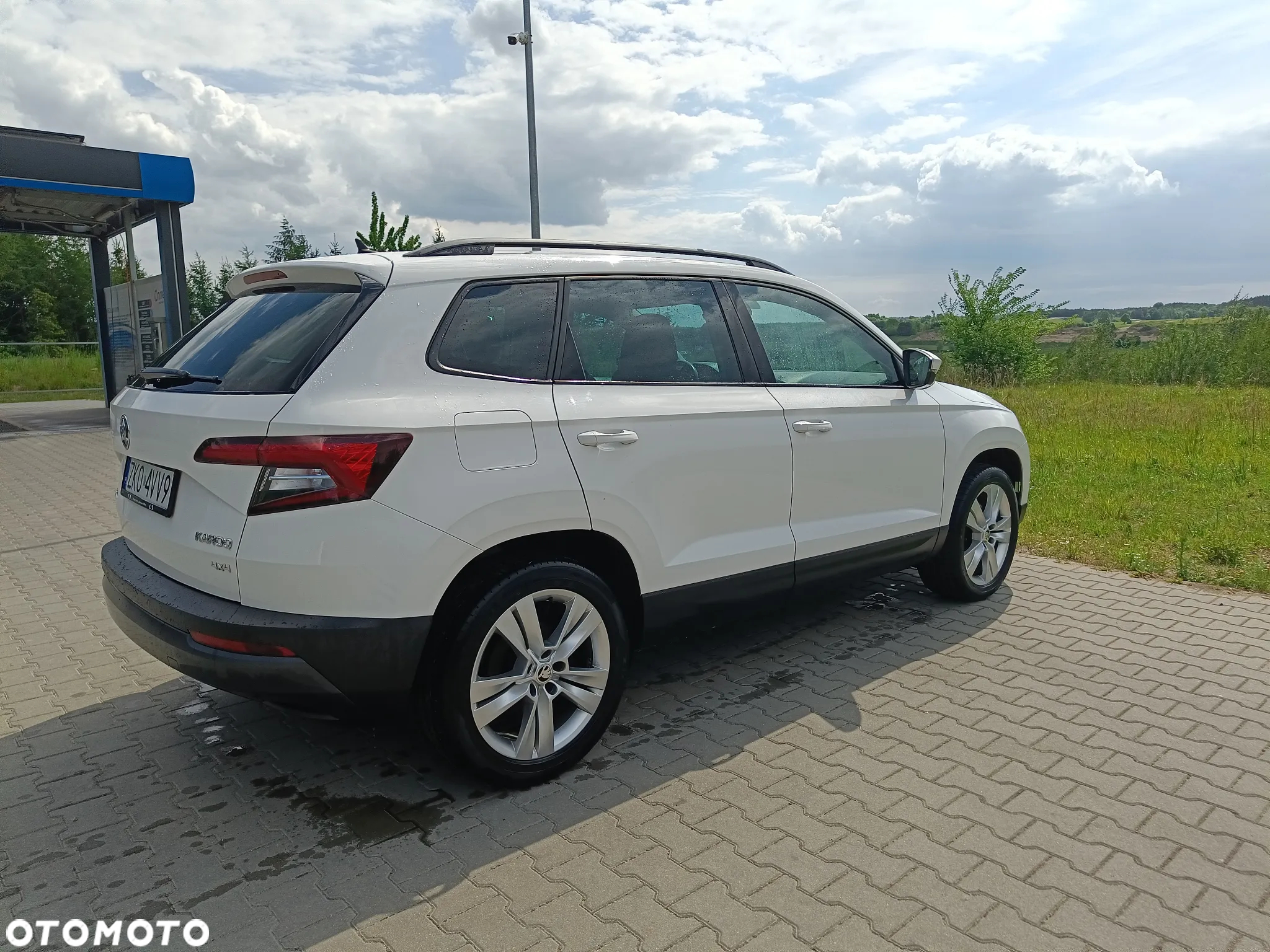 Skoda Karoq 2.0 TDI 4x4 DSG Sportline - 4