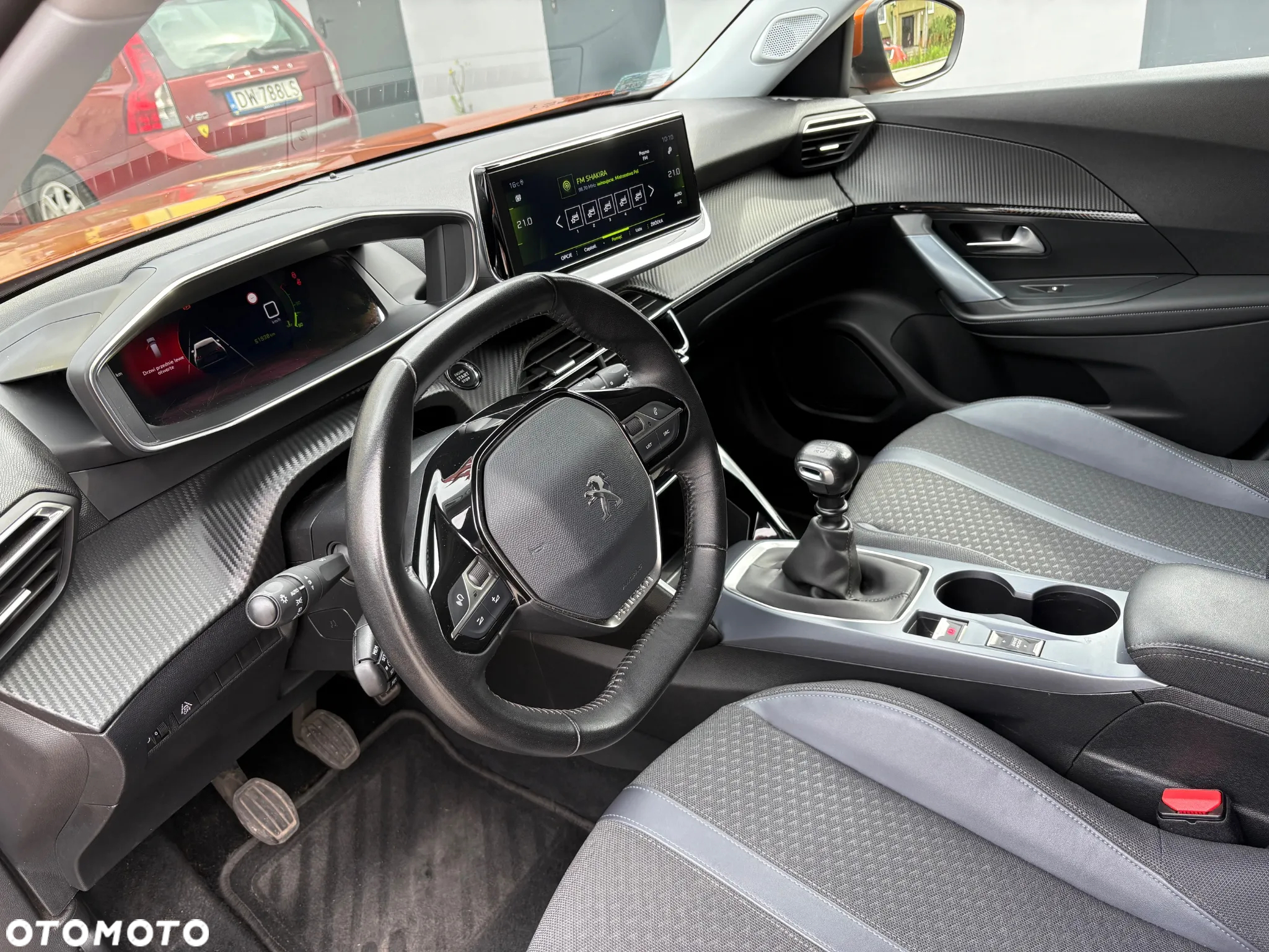 Peugeot 2008 1.2 PureTech Allure S&S - 14