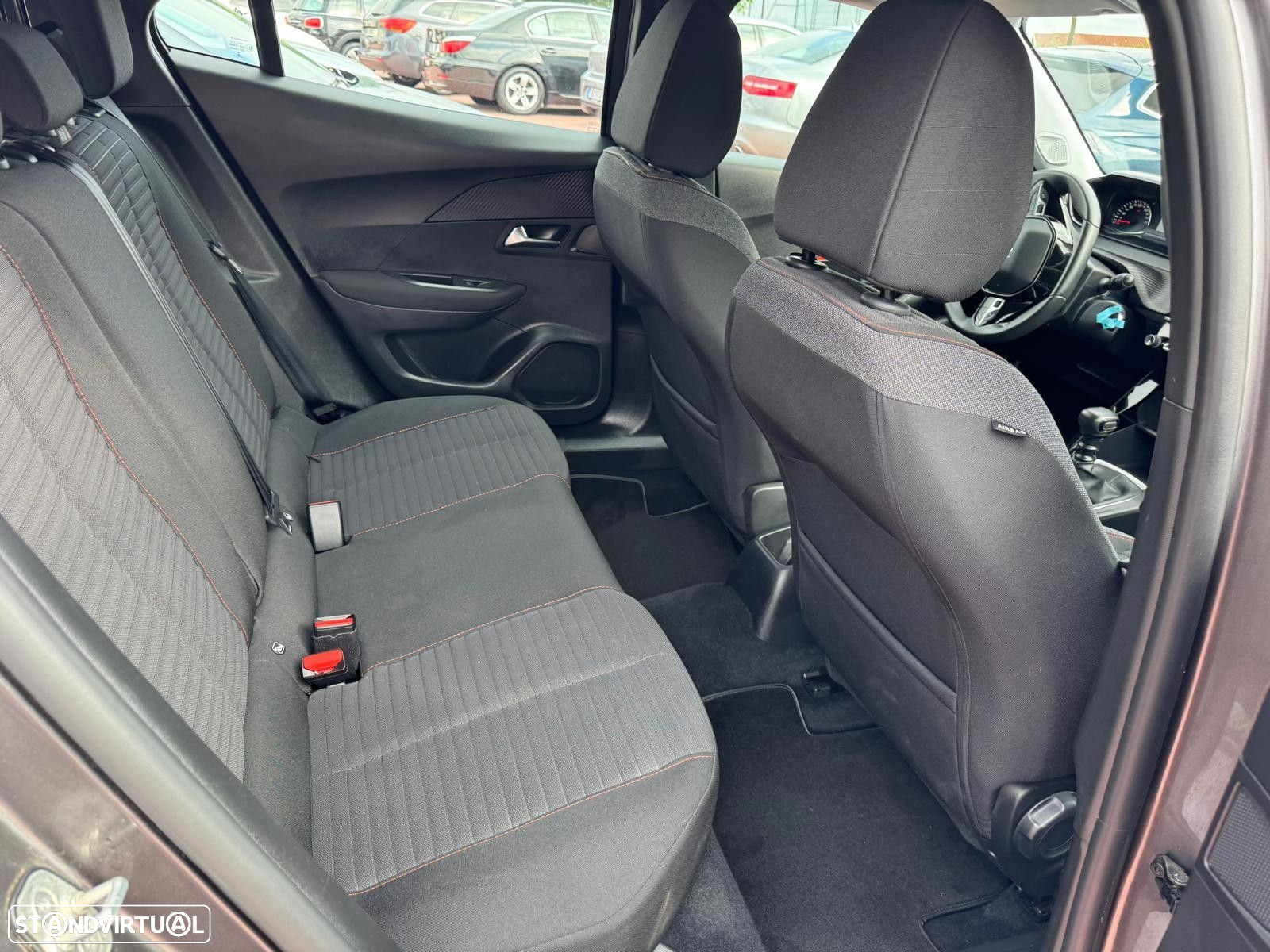 Peugeot 2008 1.2 PureTech Active - 16