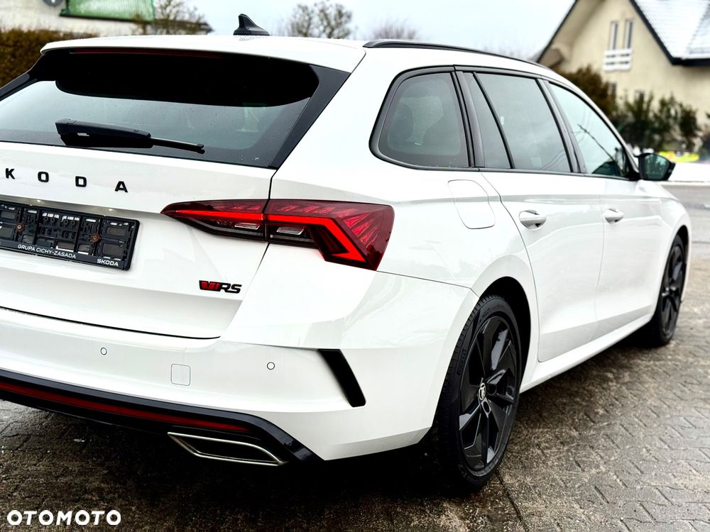 Skoda Octavia 2.0 TDI DSG RS - 13