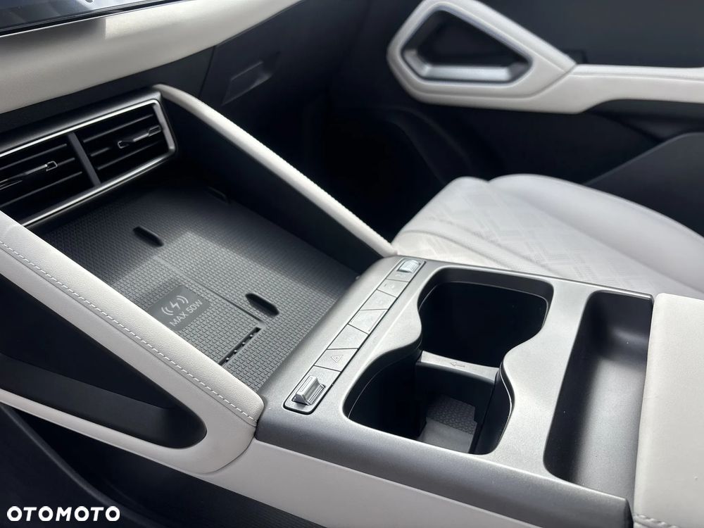 BYD Atto 2 DM-i - 14