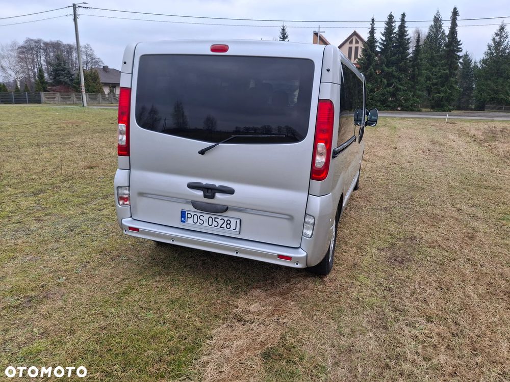 Renault Trafic FAP Grand Passenger Black Edition - 3