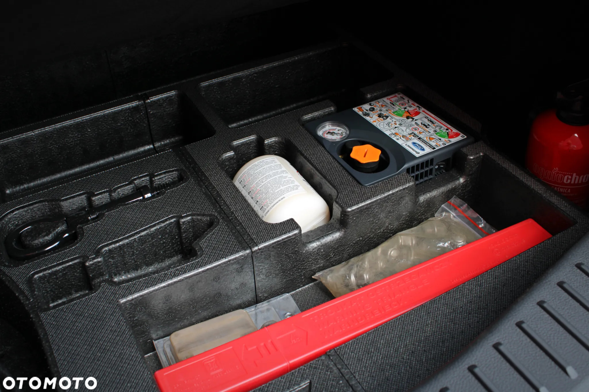 Ford Focus 2.3 EcoBoost RS - 24