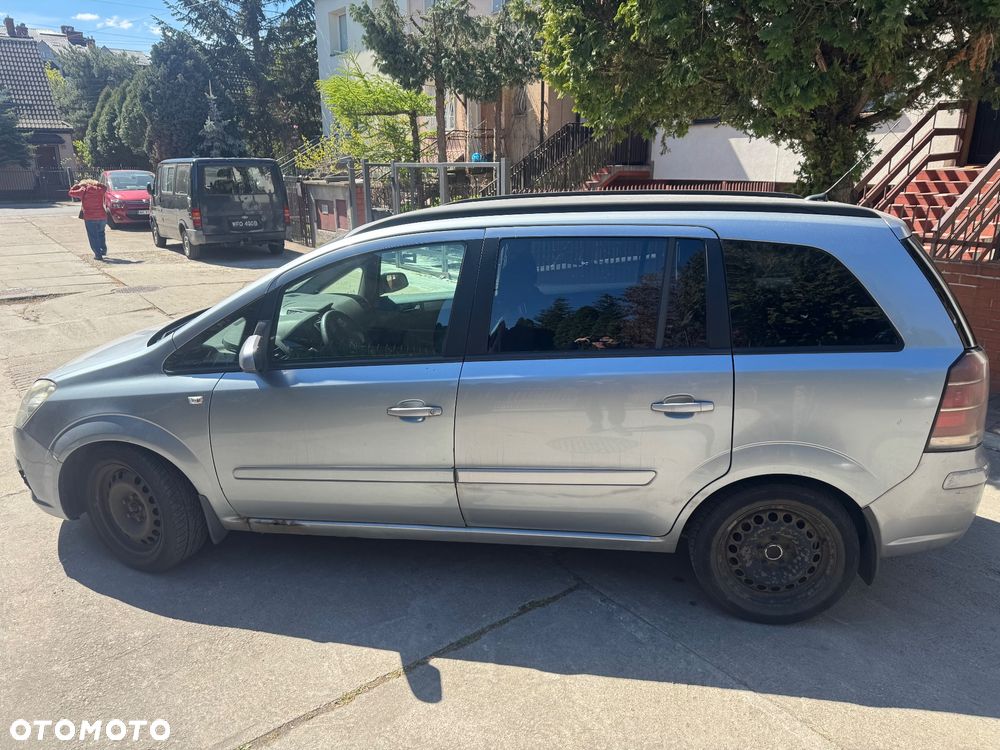 Opel Zafira 1.9 CDTI Elegance - 1