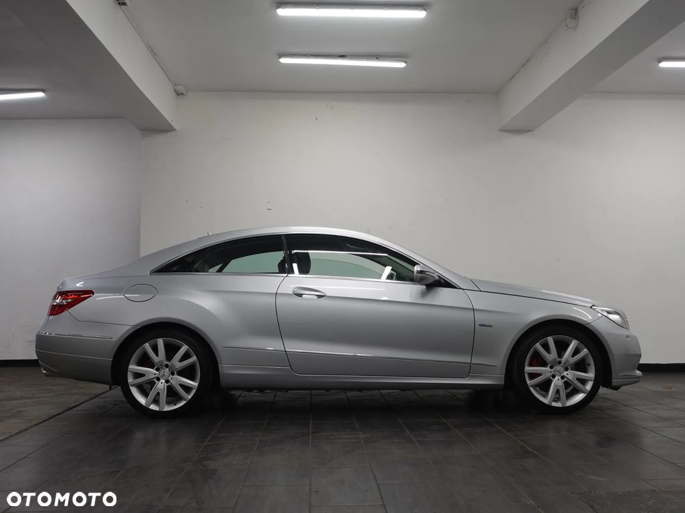 Mercedes-Benz Klasa E 350 CDI DPF BlueEFFICIENCY 7G-TRONIC Avantgarde - 10