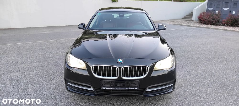 BMW Seria 5 525d Luxury Line - 19