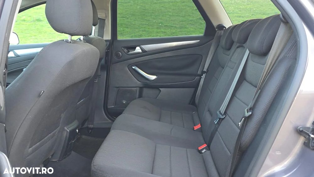 Ford Mondeo 2.0 TDCI Titanium - 11