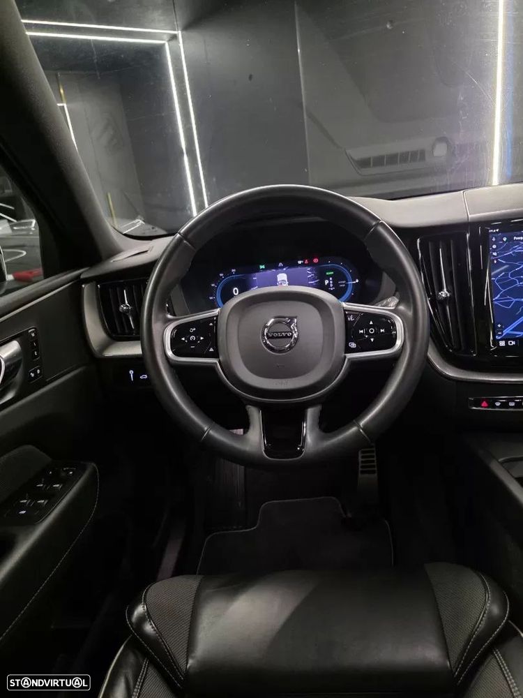 Volvo V90 2.0 T6 PHEV R-Design AWD — fotografia 13