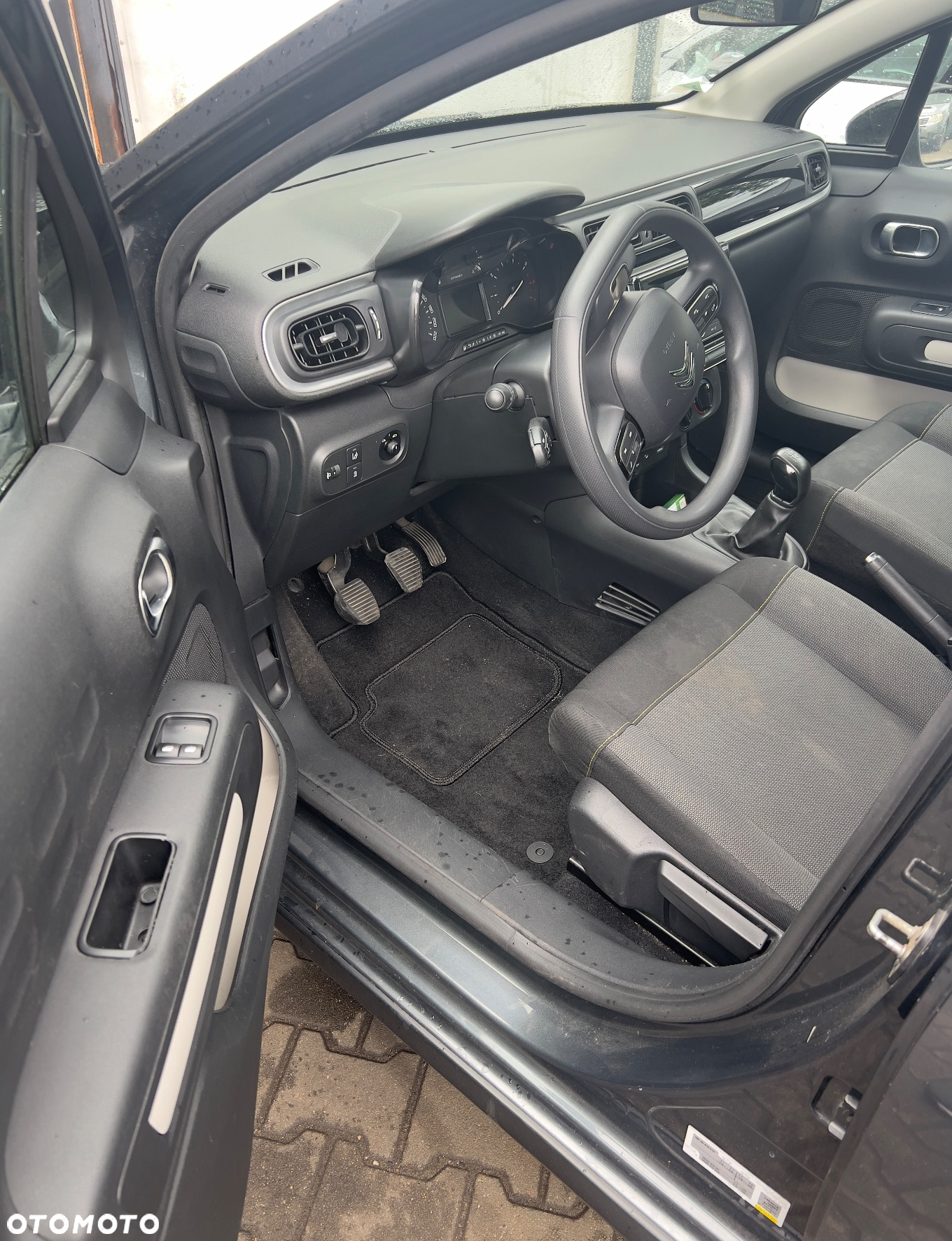 Citroën C3 BlueHDi 75 S&S 83g FEEL - 9