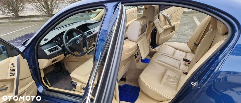 BMW Seria 5 - 13