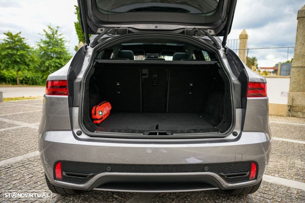 Jaguar E-Pace — fotografia 45