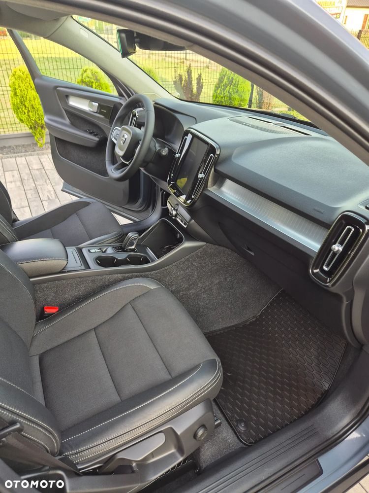 Volvo XC 40 D3 SCR AWD Momentum - 10