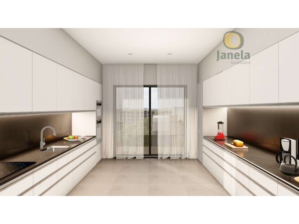 Moderno, Novo e de elevada qualidade, garagem e arrecadação e Terra... - Grande imagem: 2/21