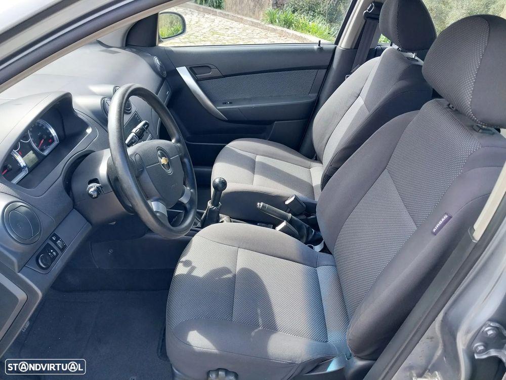 Chevrolet Aveo 1.2 L - 5