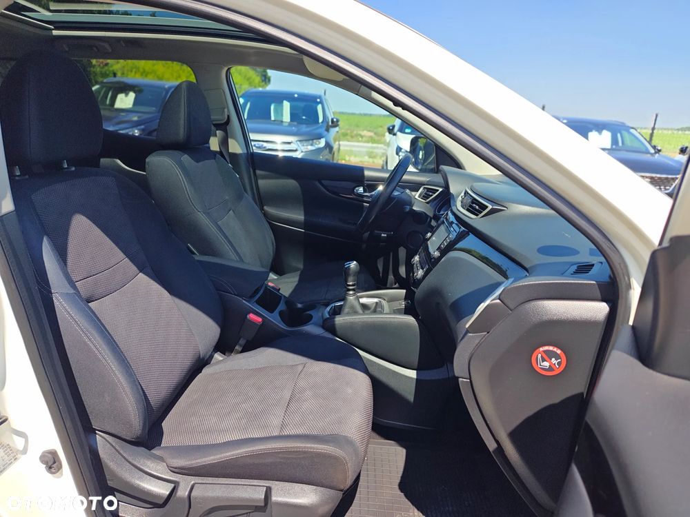 Nissan Qashqai 1.5 dCi N-Connecta - 21