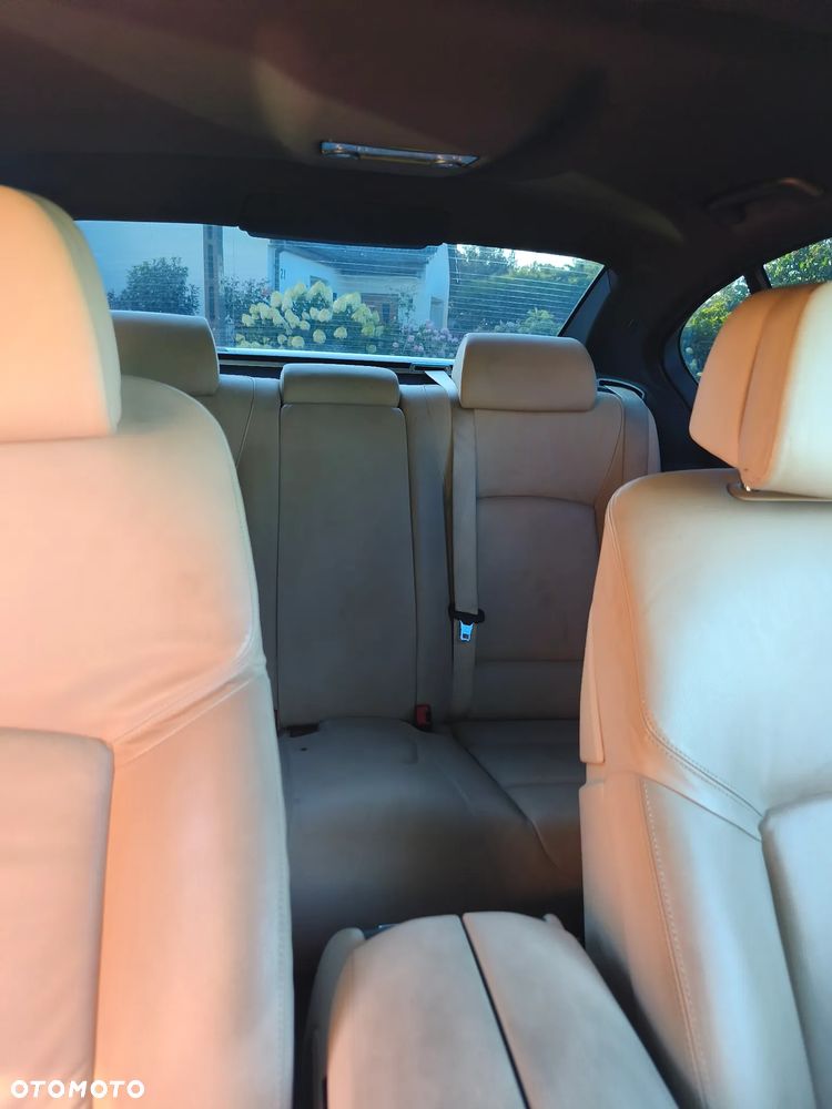 BMW Seria 7 750i - 11