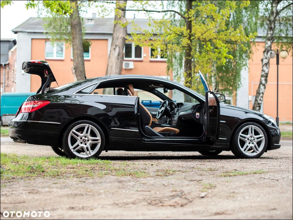 Mercedes-Benz Klasa E 250 BlueEFFICIENCY 7G-TRONIC Avantgarde - 15