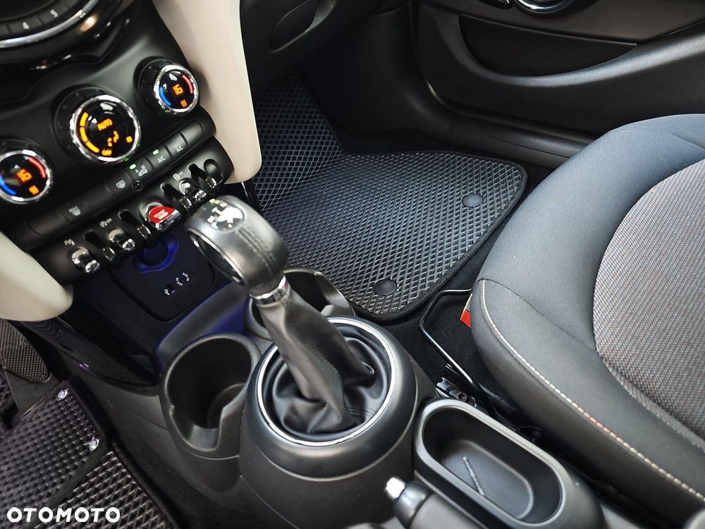 MINI Cooper - 19