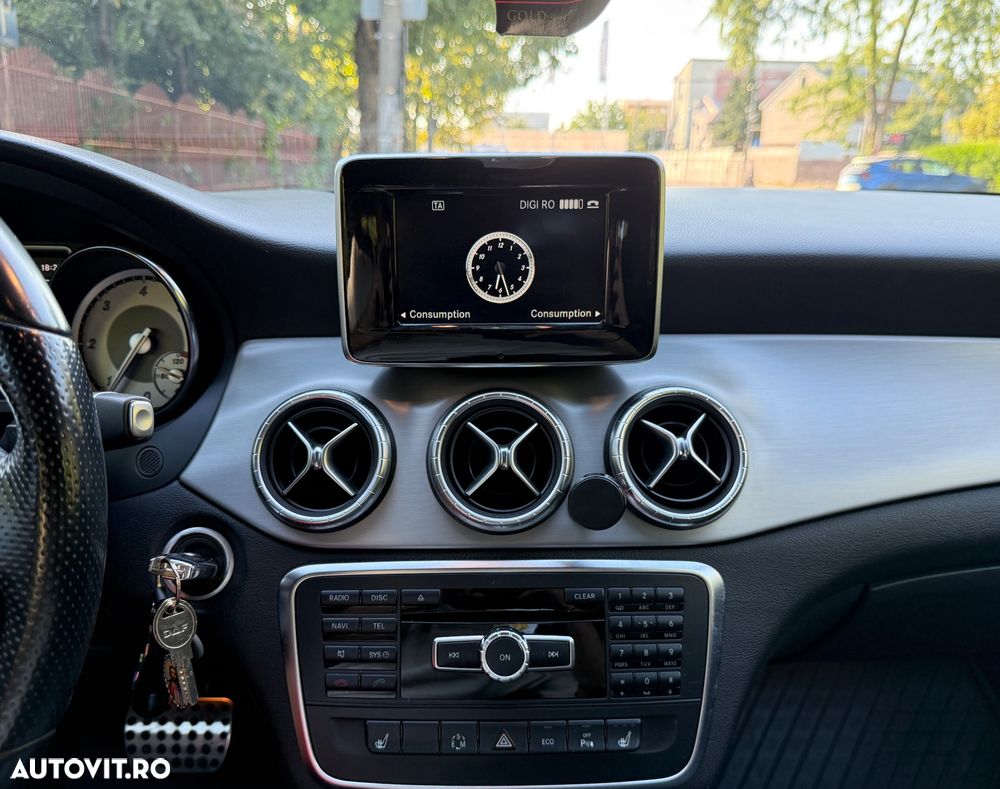Mercedes-Benz CLA 200 CDI 7G-DCT AMG Line - 13