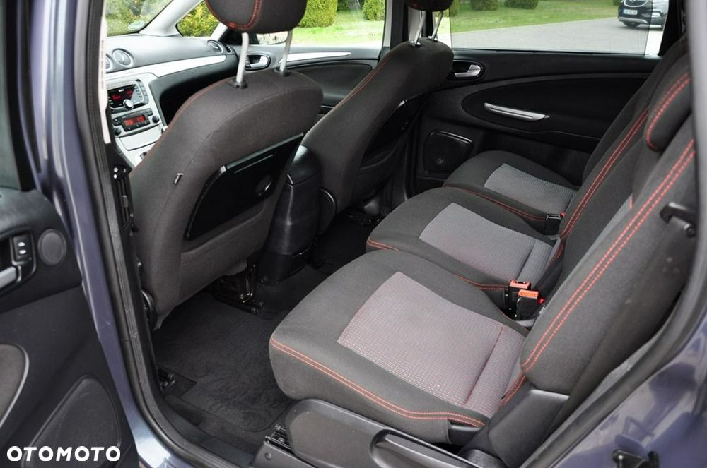 Ford S-Max - 24