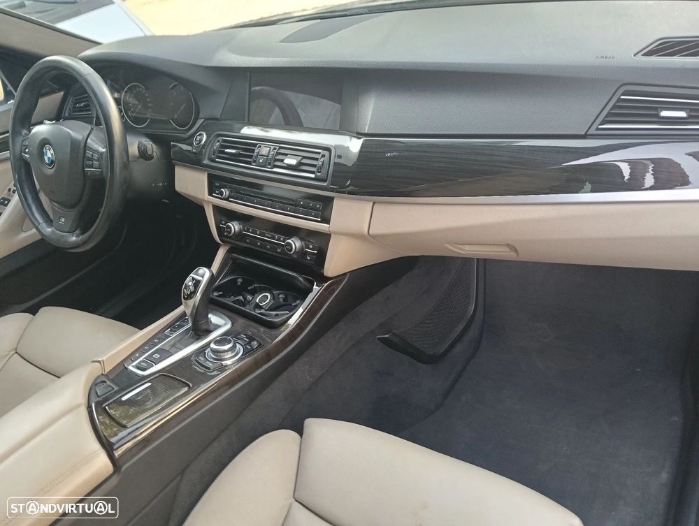 BMW M550d xDrive Auto - 11